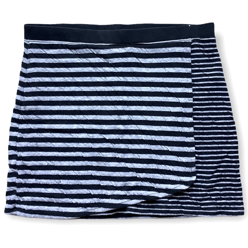 Life Is Good Wrap Striped Pattern Skirt Sz Medium